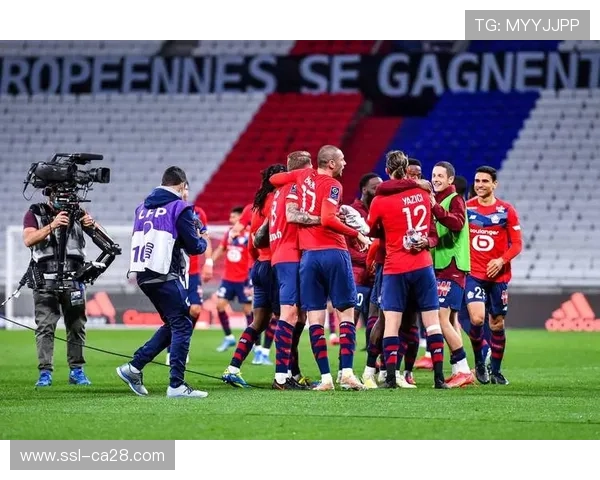 里尔主场迎战巴黎圣日耳曼强强对话激烈碰撞引发广泛关注