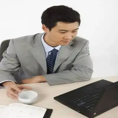 纪柠雅